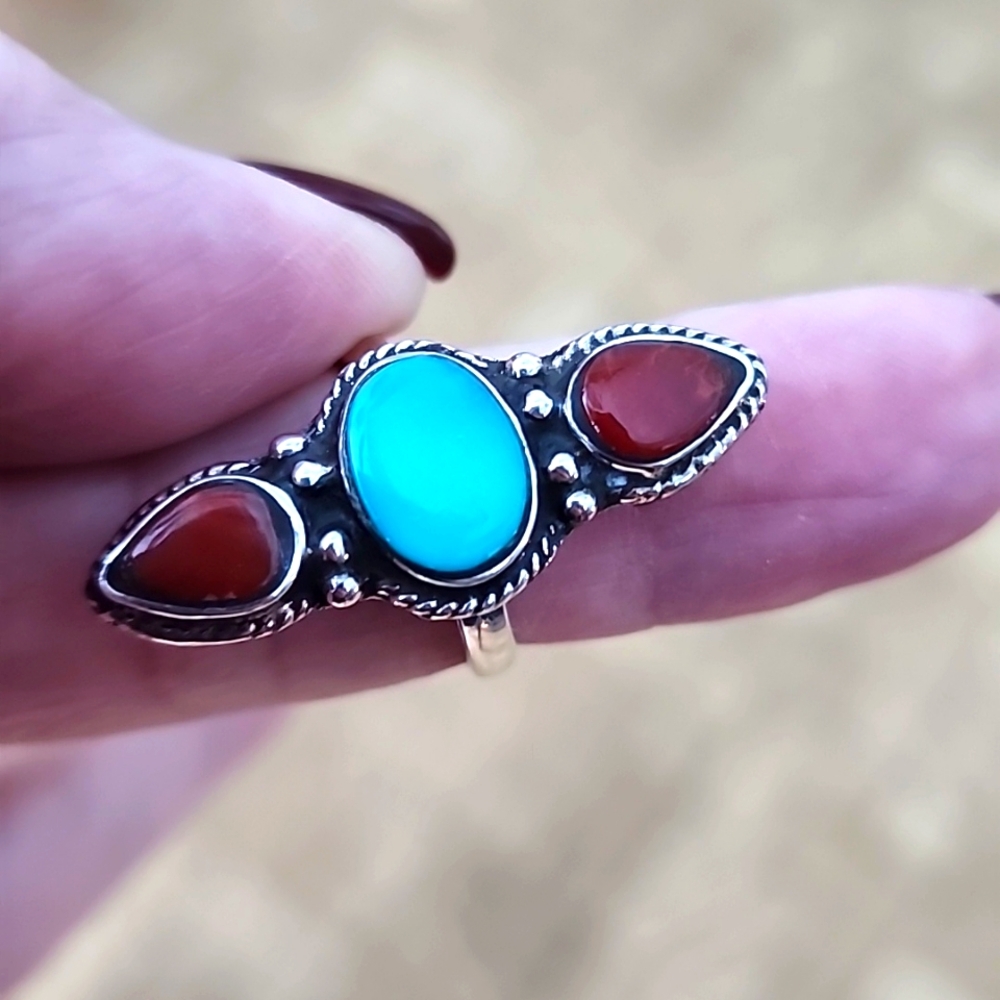 Turquoise and sterling silver ring